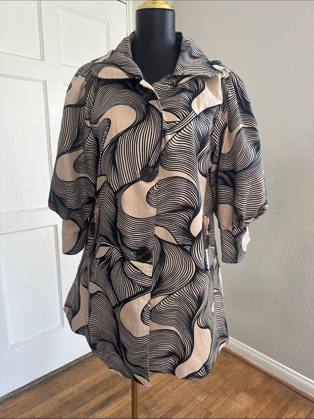 hazel Beige & Black Swirl-Print  Coat